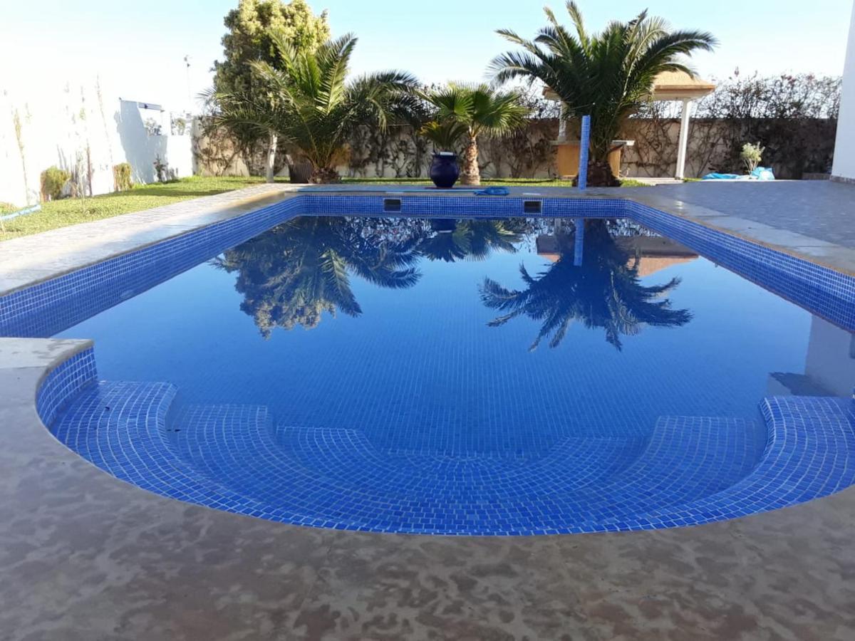 Villa Climatisee Avec Piscine Privee, Ras El Ma Bouarfaten エクステリア 写真